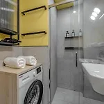 Newly Renovated 2 Min From Playa La Arena شقة *