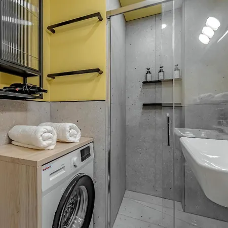Newly Renovated 2 Min From Playa La Arena דירה *