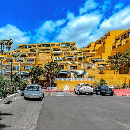 Newly Renovated 2 Min From Playa La Arena *