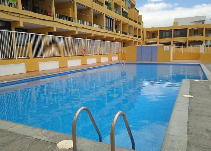 Newly Renovated 2 Min From Playa La Arena Apartamento